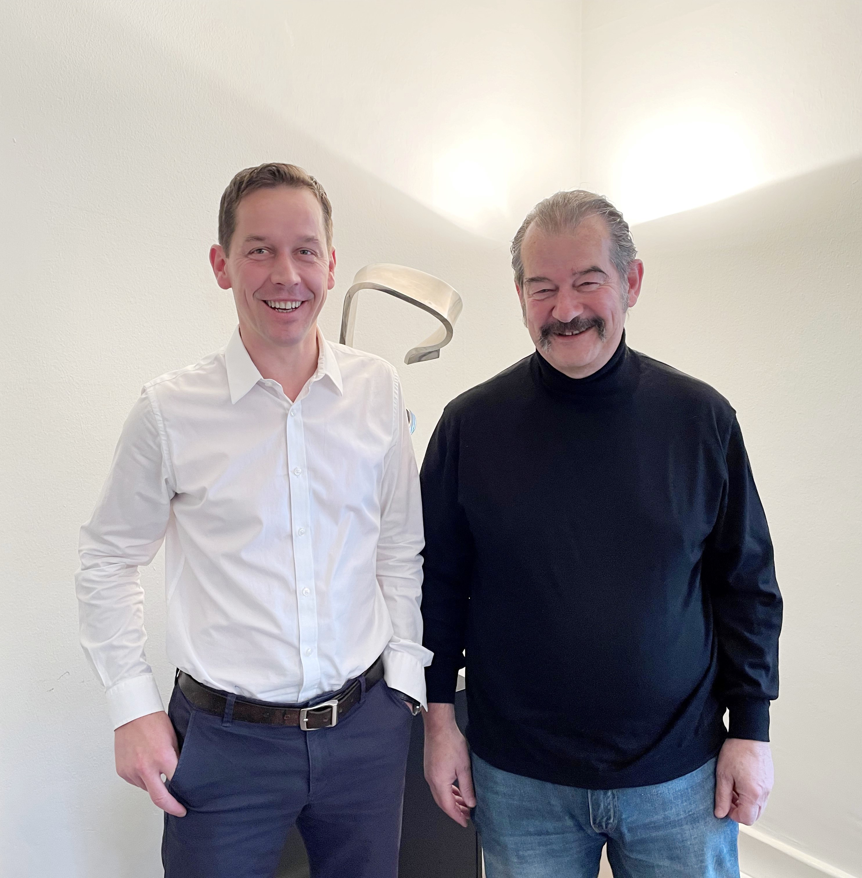 Apostroph Switzerland übernimmt die Marco Gehring Communications SA