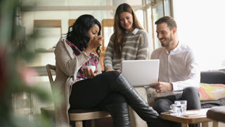 Traduzioni di madrelingua in 100 lingue.