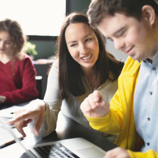 Easy Language von Apostroph für verständliche Sprache